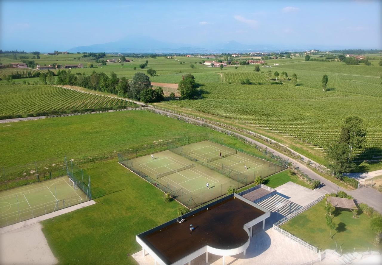 Creative Design House Golf & Spa بوتسولينغو المظهر الخارجي الصورة